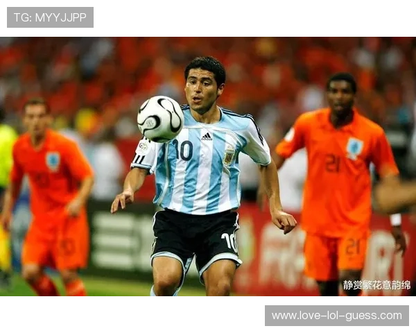 阿根廷足球历史上十大传奇球星盘点及其辉煌成就解析